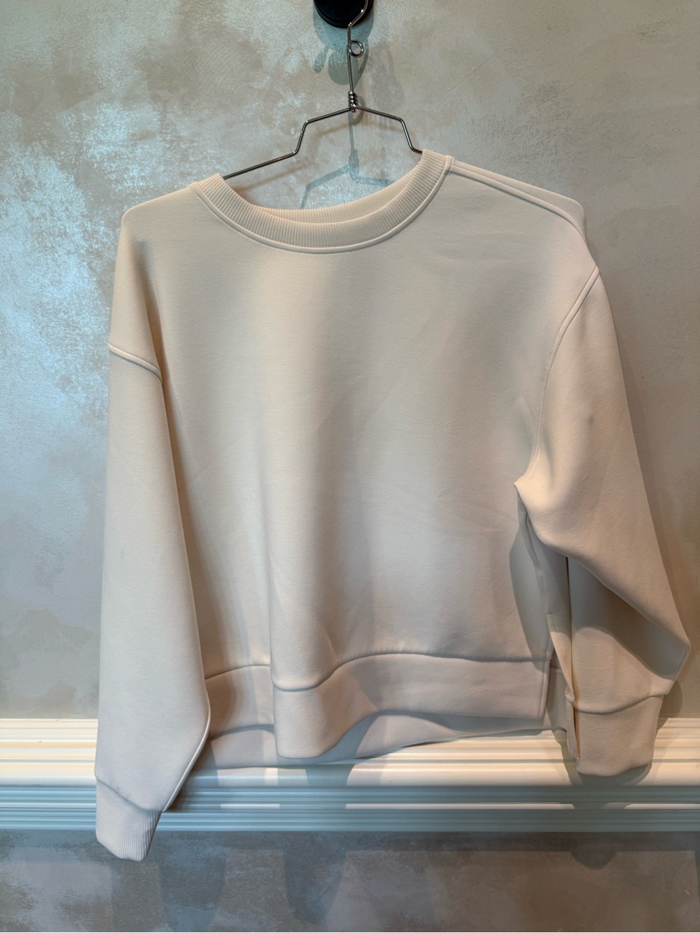 CALIA by Carrie Underwood Cream Crewneck Sweatshirt